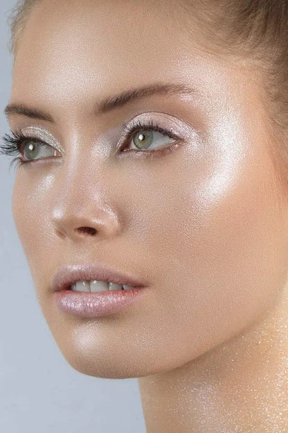 stila Heaven's Dew All Over Glimmer - Silverlake - Illuminating Liquid Eyeshadow & Face Highlighter Avelisse