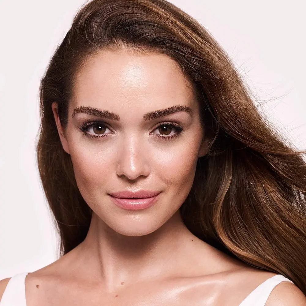 Charlotte Tilbury Wonderglow Face Primer - Soft-Focus Illuminating Dewy Primer with Hyaluronic Acid & Rosehip Oil (15ml) Avelisse
