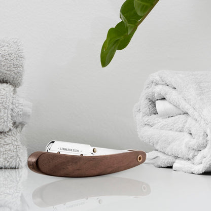 Parker SRDW Professional Shavette Razor – Walnut Wood Handle, Stainless Steel Arm & Clip Lock System, 5 Blades Included Avelisse