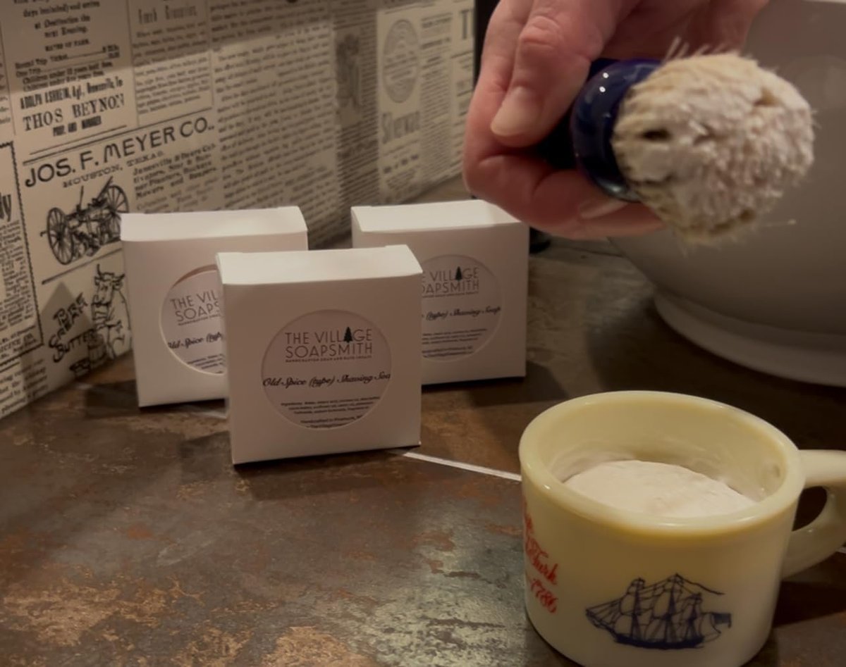 Old Spice Shaving Soap – Thick Lather, Classic Scent for a Traditional Shave Avelisse