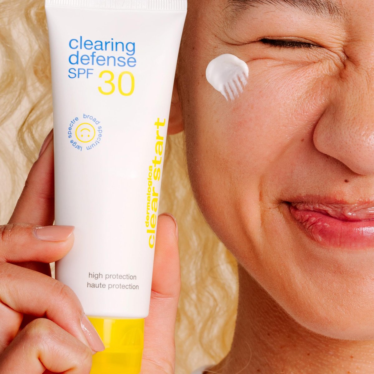Dermalogica Clear Start Clearing Defense SPF30 Sunscreen Moisturizer for Acne Prone Skin - Lightweight Mattifying Face Moisturizer with Vitamin C, 2 Fl Oz Avelisse