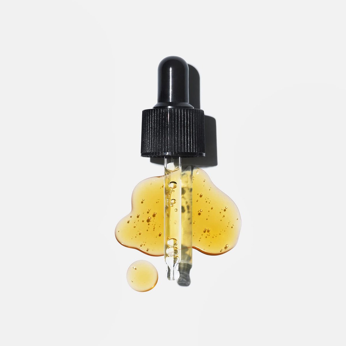 Versed Stroke of Brilliance Brightening Serum - Vitamin C & Licorice Root Discoloration Corrector for Even Skin Tone - Firming, Hydrating Vegan Serum (1 fl oz) Avelisse