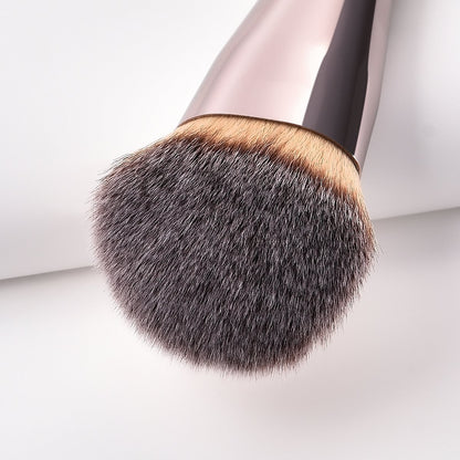 VVS Professional Synthetic Kabuki Brush – Gold, 1 Count | Premium Foundation & Blending Brush