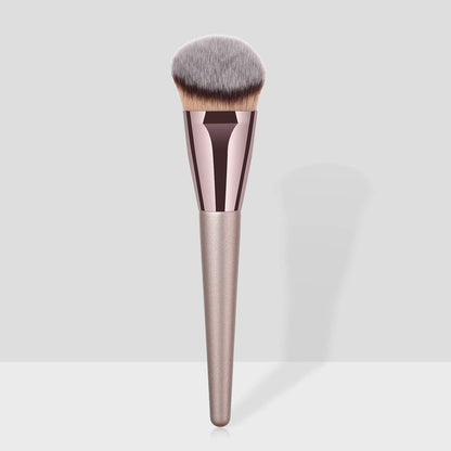 VVS Professional Synthetic Kabuki Brush – Gold, 1 Count | Premium Foundation & Blending Brush