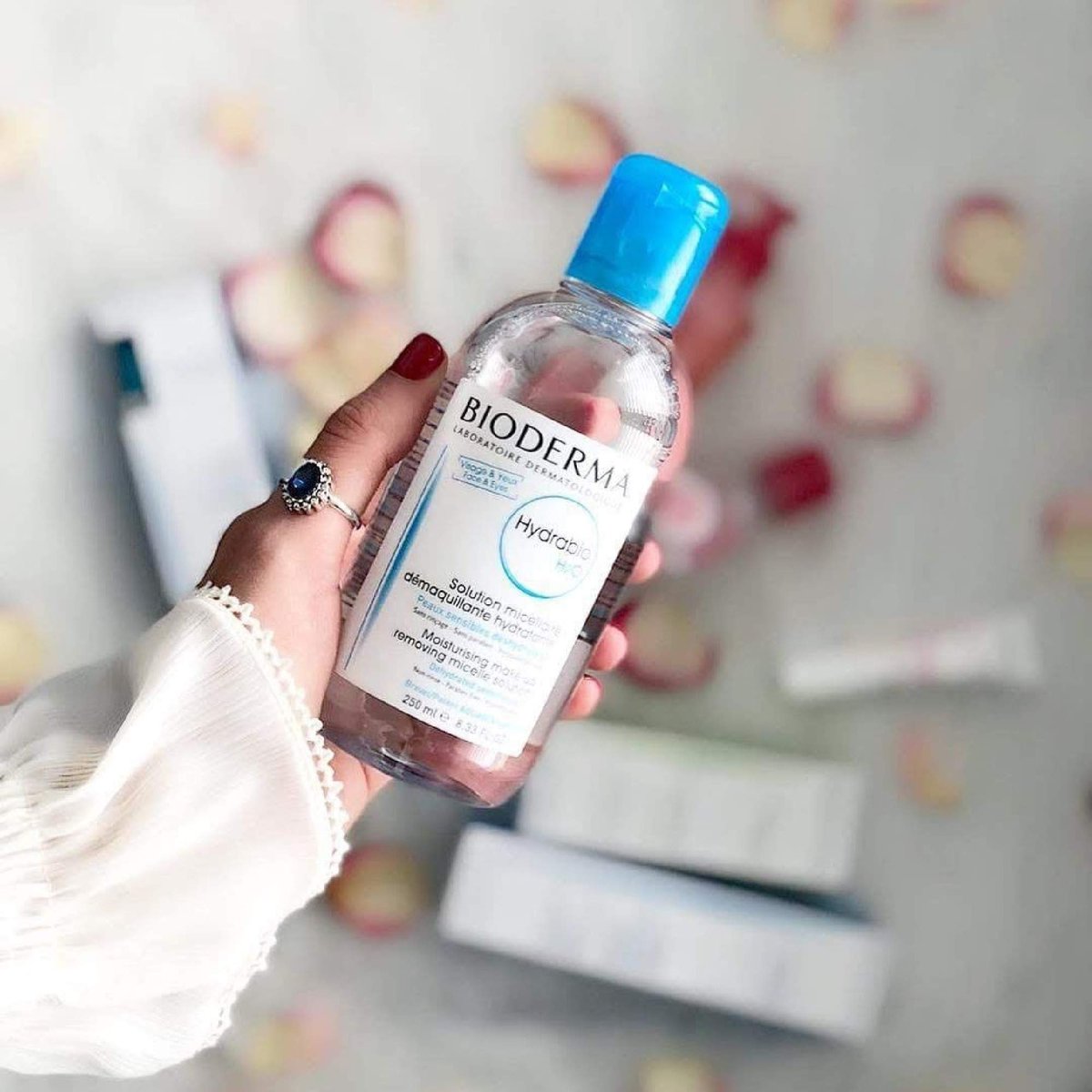 Bioderma Hydrabio DUO H2O Micellar Water - Makeup Remover & Cleanser for Dehydrated Sensitive Skin, 33.4 Fl Oz Avelisse
