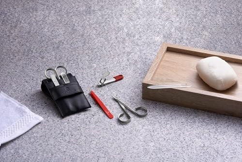 Victorinox Nail Clipper – Stainless Steel with Red Lanyard Hole, Standard Size - görsel 3