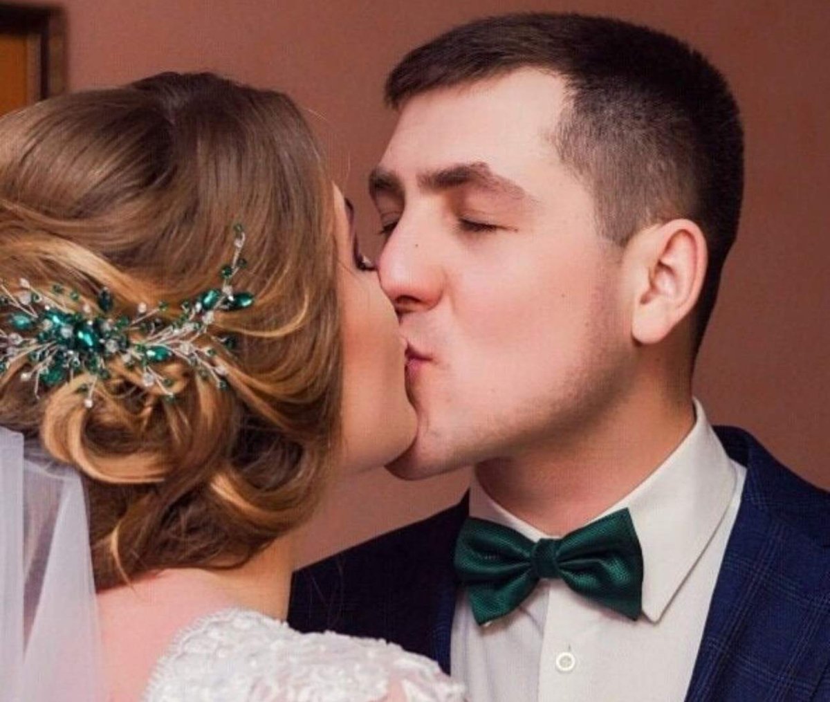 BERYUAN Women's Bridal Teardrop Emerald Green Crystal Hair Comb - Wedding Hair Accessory Rhinestone Hair Piece for Bride & Bridesmaid - görsel 5