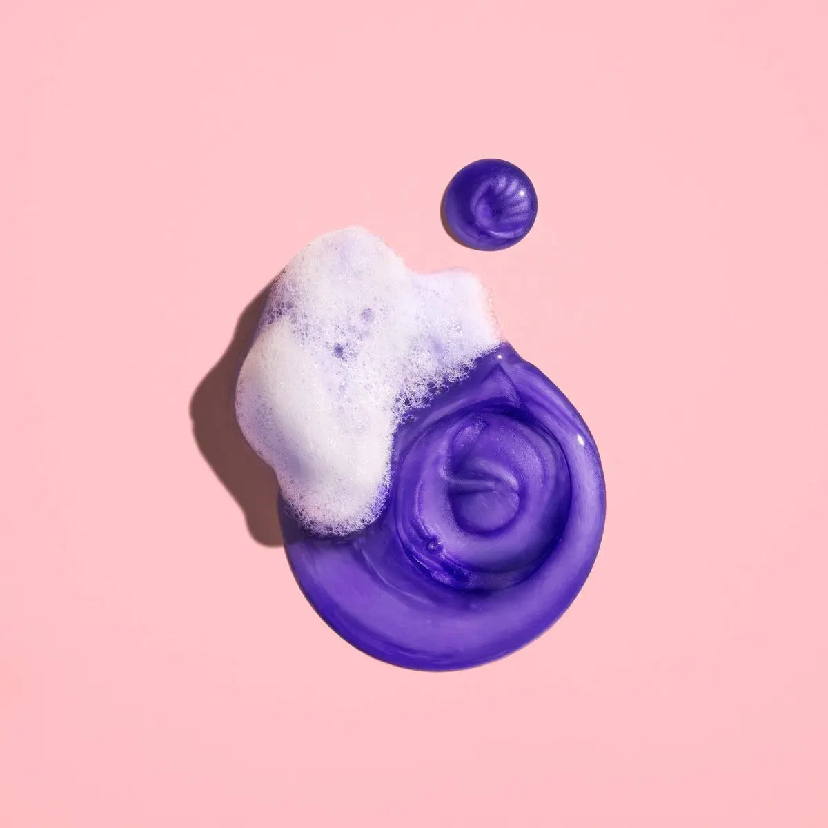 ORIBE Bright Blonde Shampoo for Beautiful Color | Purple Toning Shampoo | Cleanses and Restores Radiance to Blonde Hair | 2.5 oz Avelisse