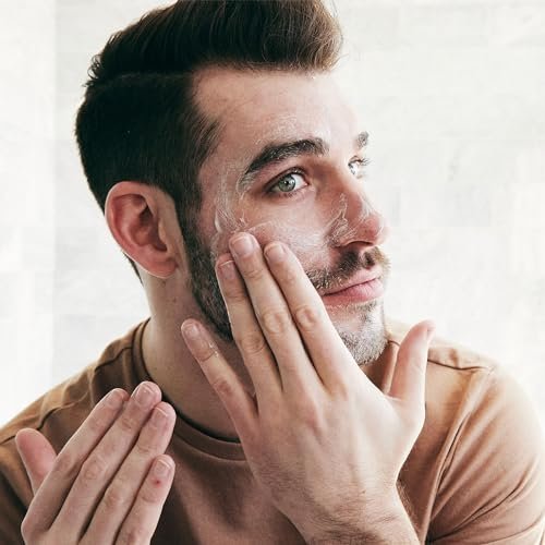 Brickell Men's Daily Defense SPF20 Face Moisturizer for Men - Natural & Organic Zinc Oxide Sunscreen, Hydrates & Protects Against UVA/B Rays, 3.4 oz, Unscented Avelisse