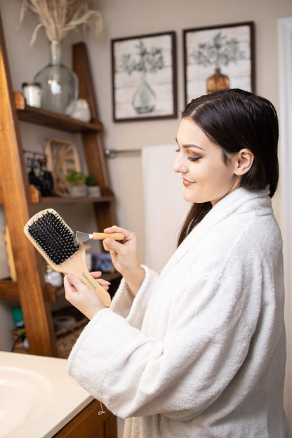GranNaturals Hair Brush Cleaner - Durable Metal Wires, Ergonomic Wooden Handle - Quick Hair, Dust & Lint Remover for Brushes