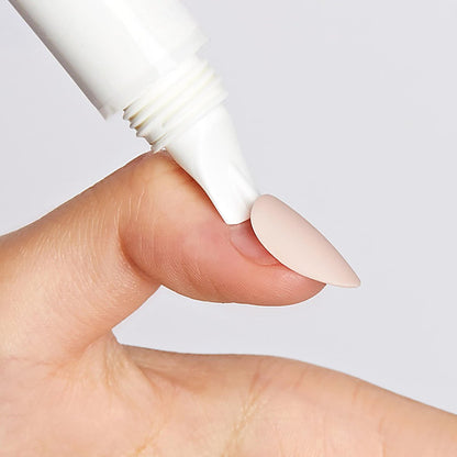 KISS Glue OFF Instant Press On Nails & Nail Glue Remover - Safe, Gentle Formula with Castor Oil & Pro Vitamin B, 0.45 fl. oz.