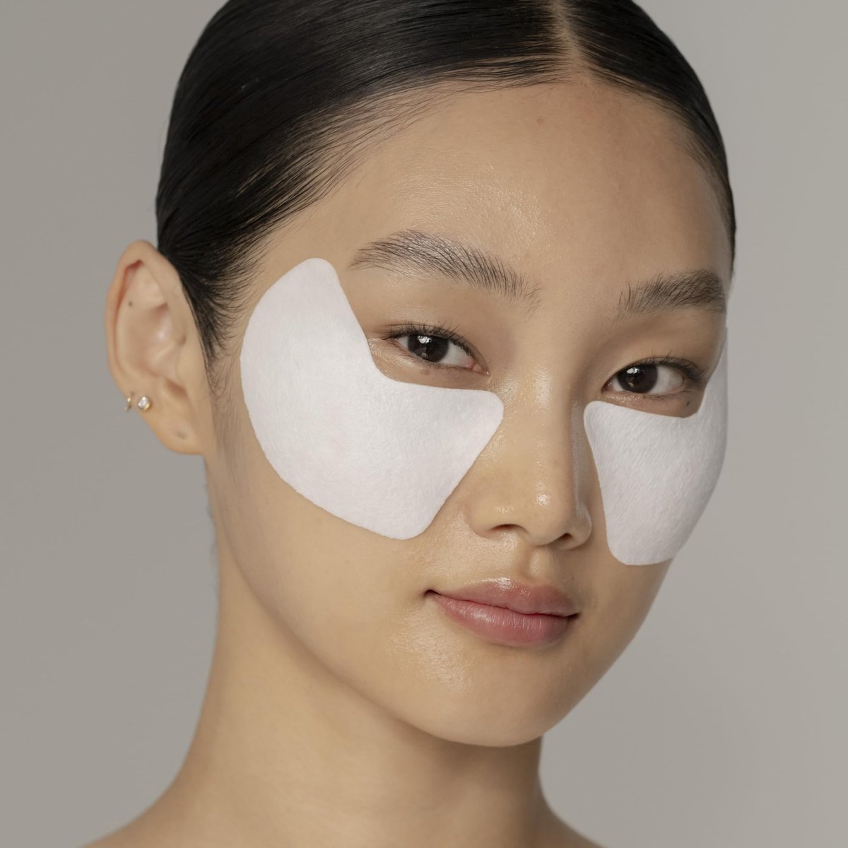 Shiseido Vital Perfection Uplifting and Firming Express Eye Mask - Pure Retinol Under-Eye Mask, 24 Count Avelisse