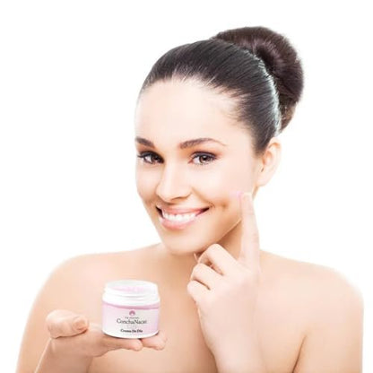 Concha Nacar Crema De Dia No.1 Day Cream – 2 oz White