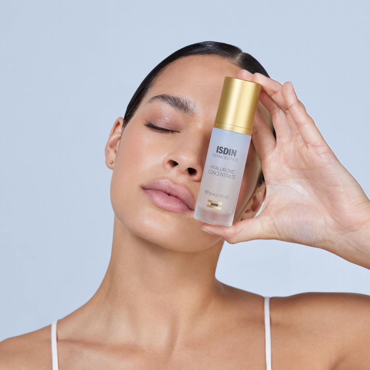Isdinceutics Hyaluronic Concentrate – Lightweight Face Serum with Hyaluronic Acid, 1.0 FL OZ Avelisse