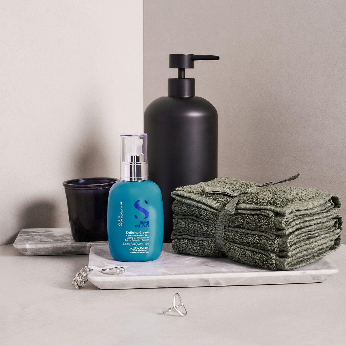 ALFAPARF MILANO Semi di Lino Curl Defining Cream - Lightweight Styling Lotion for Curly Hair - Defines, Hydrates, Separates, Nourishes, Conditions Curls - Reduces Frizz - Heat Protection (4.23 oz) Avelisse