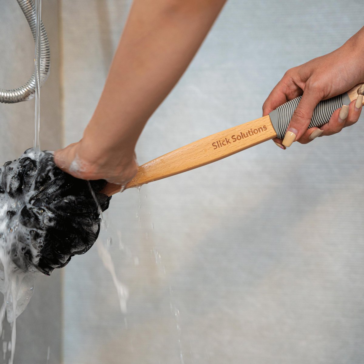 Slick Solutions Loofah with Handle - 17 Inch Long Wooden Handle Back Scrubber for Shower, Gray - görsel 15