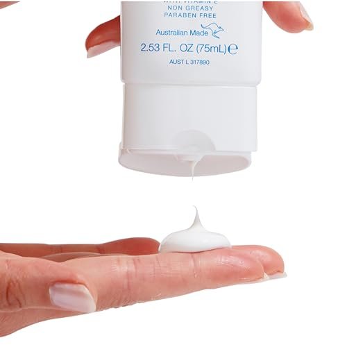 Bondi Sands Fragrance Free Daily Sunscreen Face Lotion SPF 50 | Hydrating UVA + UVB Protection, Non-Greasy, Gentle, Water Resistant | 2.53 oz - görsel 4