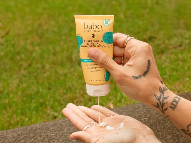 Babo Botanicals Super Shield Mineral Sunscreen Spray SPF 50 - Natural Zinc Oxide & Titanium Dioxide - Extra Sensitive Skin - Water Resistant - Vegan - Fragrance-Free - Air-Powered Spray - For All Ages Avelisse