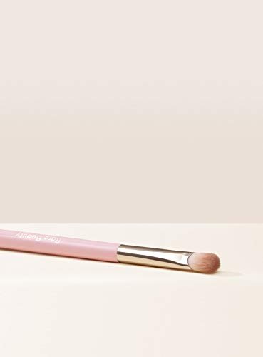 Rare Beauty Liquid Touch All-Over Eyeshadow Brush - Synthetic Bristle