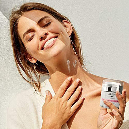 Kleem Neck Firming Cream for Sagging Skin - Anti-Aging Neck Cream with Retinol & Panthenol - Hydrating Firming Neck & Décolleté Cream - 1.7 oz Avelisse