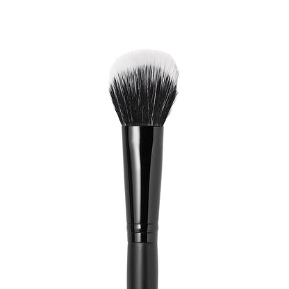 e.l.f. Putty Blush Brush – Vegan & Cruelty-Free Makeup Brush for Putty & Cream Formulas, Airbrushed Blush & Bronzer Application