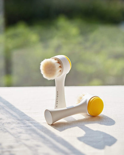 APRILSKIN Dual Cleansing Pore Brush – Silicone Manual Facial Cleanser for Deep Pore Cleansing Avelisse
