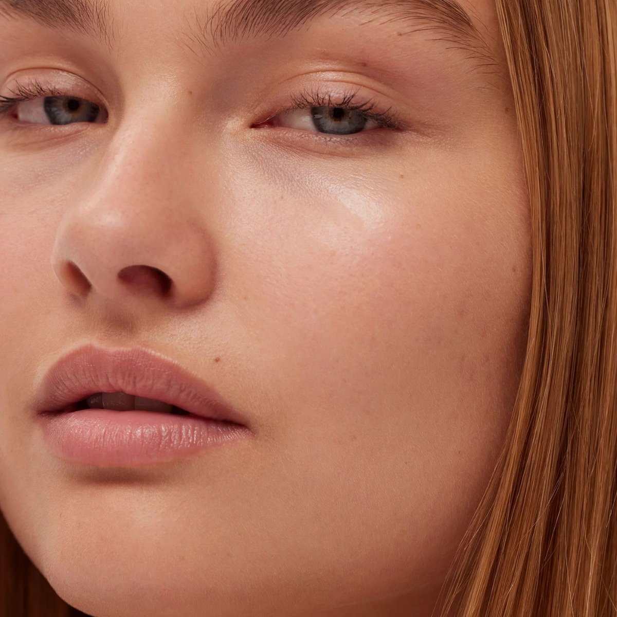 Summer Fridays CC Me Serum with Vitamin C + Niacinamide - Brightening & Hydrating Face Serum, 1 Fl Oz Avelisse