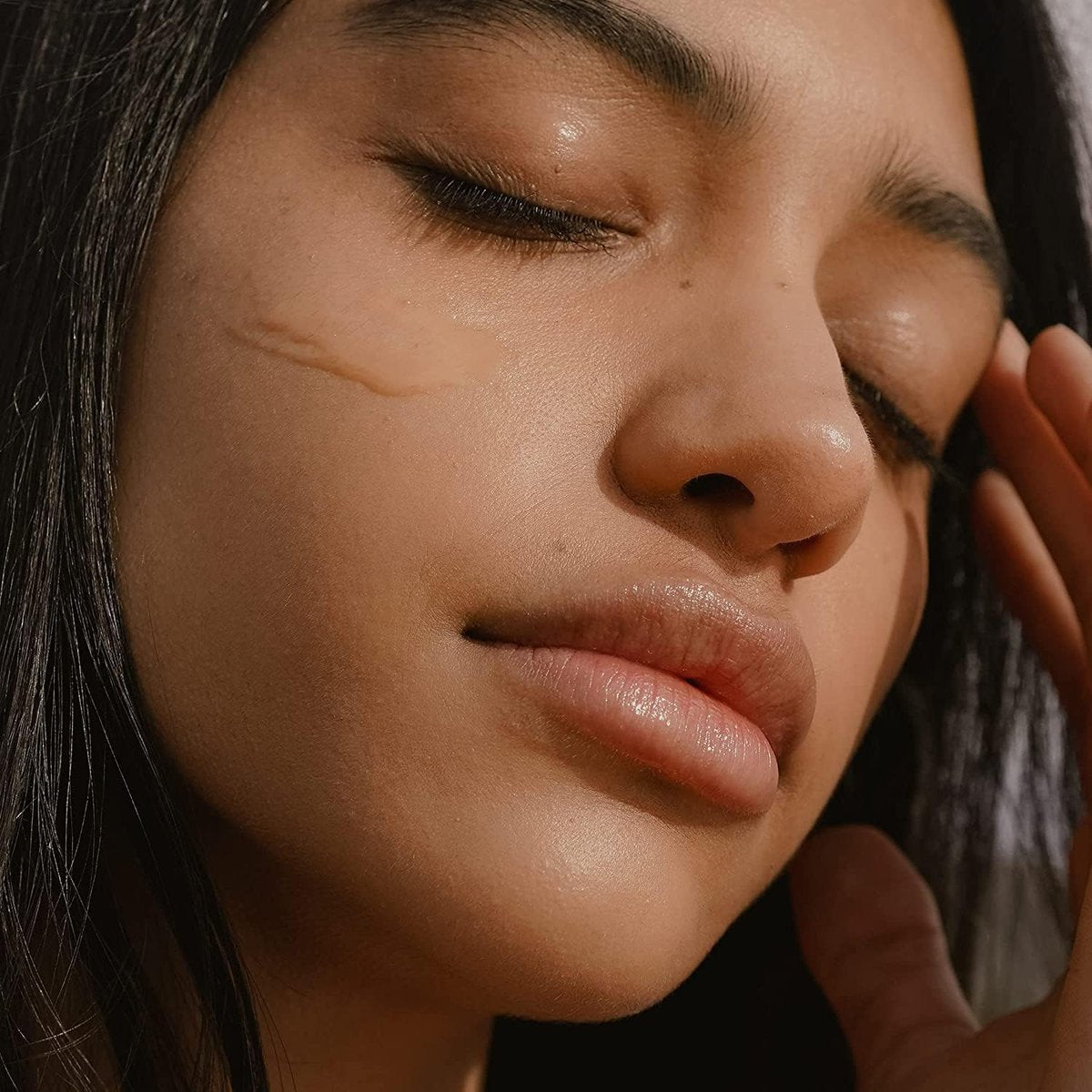 Summer Fridays CC Me Serum with Vitamin C + Niacinamide - Brightening & Hydrating Face Serum, 1 Fl Oz Avelisse