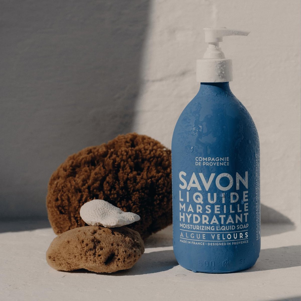 La Compagnie de Provence Savon de Marseille Extra Pure Liquid Soap - Velvet Seaweed - 16.7 Fl Oz Glass Pump Bottle - görsel 7