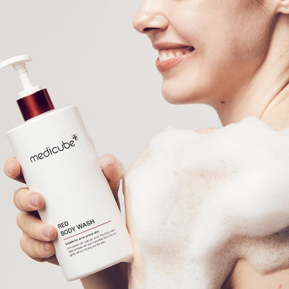 Medicube Red Body Wash - Low pH Hydrating Cleanser with Salicylic Acid, Lactic Acid, Niacinamide & Hyaluronic Acid for Bacne Treatment, 14.1 Fl Oz
