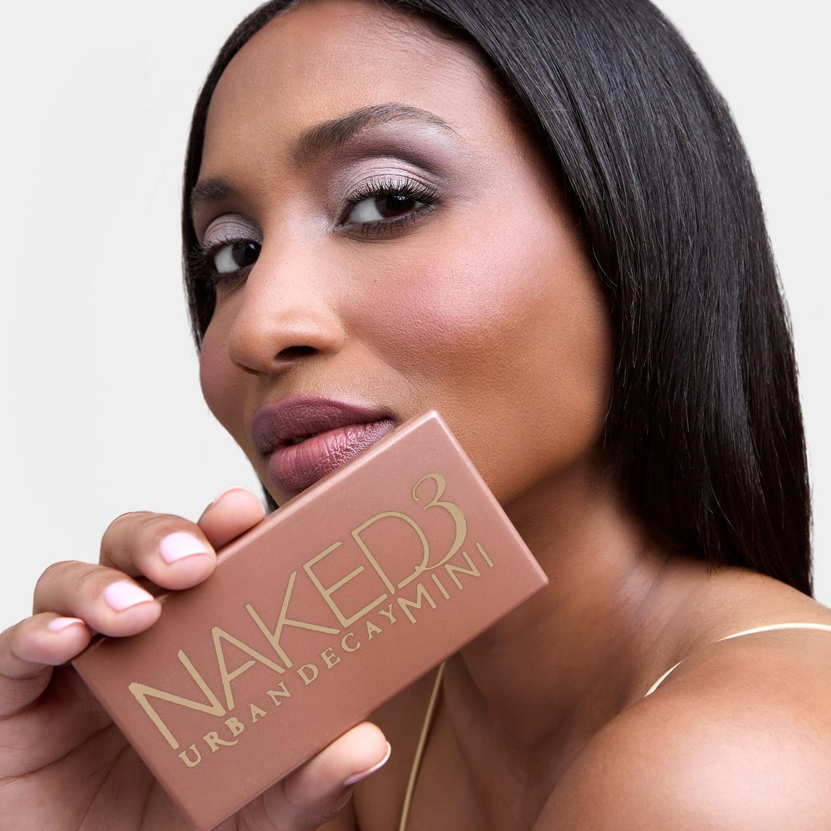 URBAN DECAY Naked 3 Mini Eyeshadow Palette - 6 Soft Pink Shadows, Matte & Shimmer, Ultra-Blendable, Long-Lasting 12HR Wear, Rosy Neutrals, Travel Makeup with Mirror Avelisse