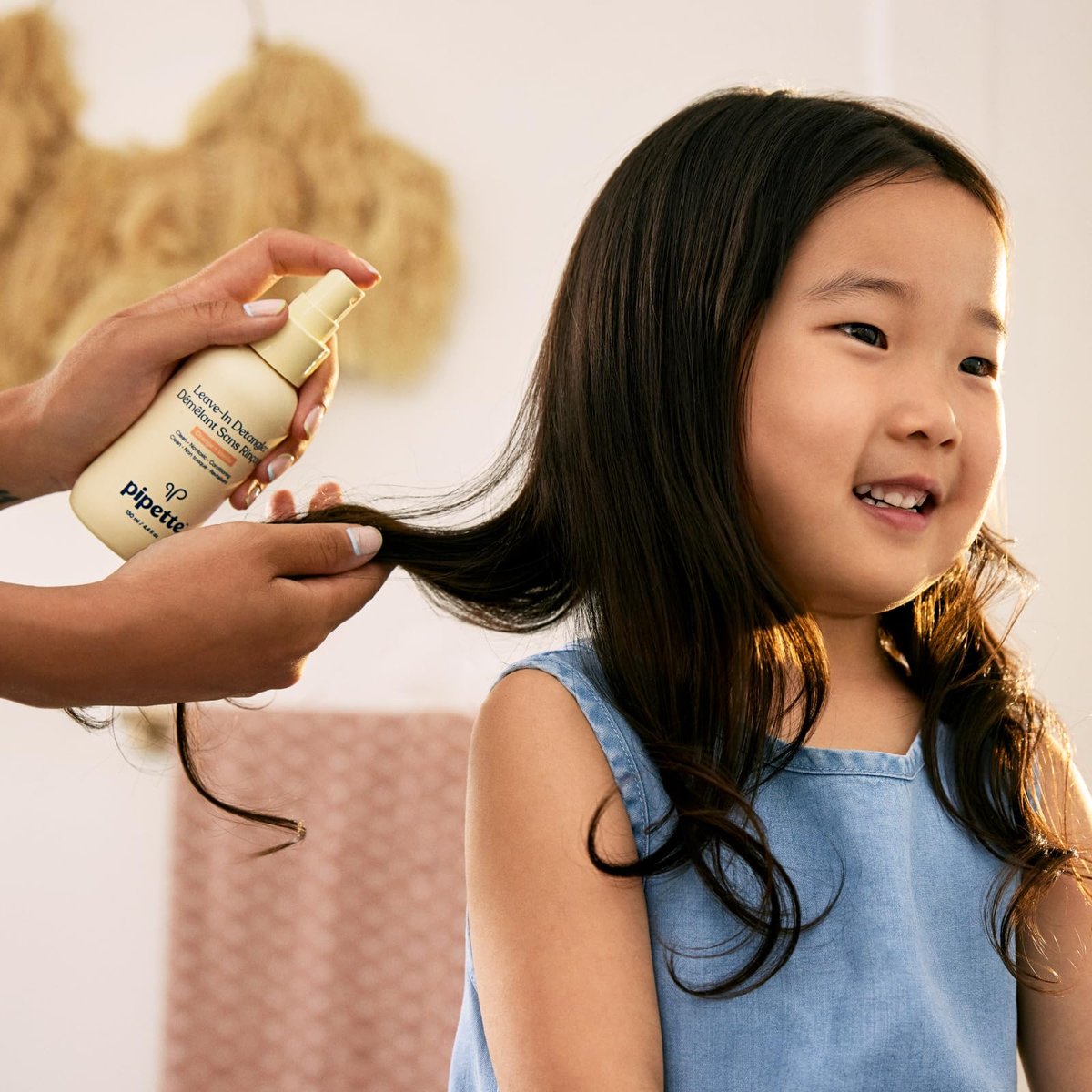 Pipette Leave-In Hair Detangler Spray for Kids - Silicone-Free Detangling Spray with Squalane, Orange & Vanilla Scent, 4.4 Fl Oz - görsel 7