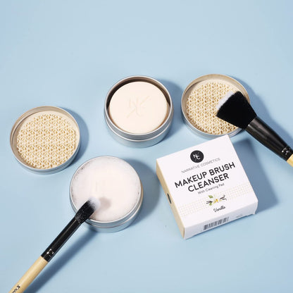 Narrative Cosmetics Makeup Brush Cleaner Soap with Silicone Scrubber Pad – Solid Cleanser for Brushes & Beauty Blenders, Vegan, Cruelty-Free, Avocado Jojoba Argan Oil, Vanilla Scent, 2.45 Oz Avelisse