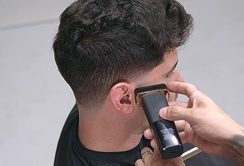 Andis 17300 reSURGE Electric Lithium Titanium Precision Foil Wet/Dry Rechargeable Shaver - Black Avelisse