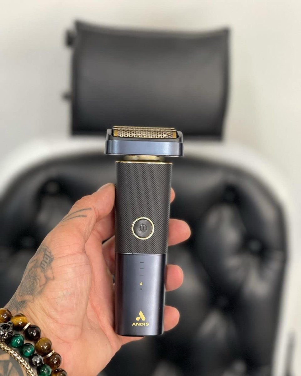 Andis 17300 reSURGE Electric Lithium Titanium Precision Foil Wet/Dry Rechargeable Shaver - Black Avelisse
