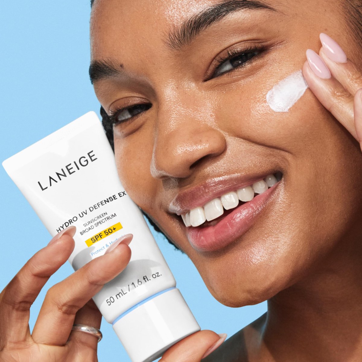 LANEIGE Hydro UV Defense Sunscreen SPF 50+ – Korean Broad Spectrum Sun Protection, Hypoallergenic, No White Cast Avelisse