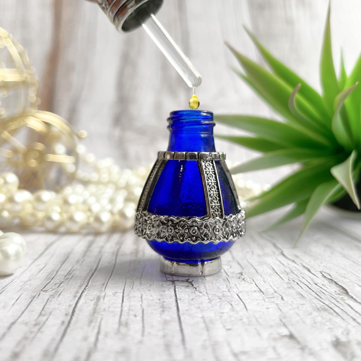 3 Arches USA Spikenard Anointing Prayer Oil in Reusable Blue Cobalt Glass Vial, 0.24 fl oz (7 ml) Avelisse