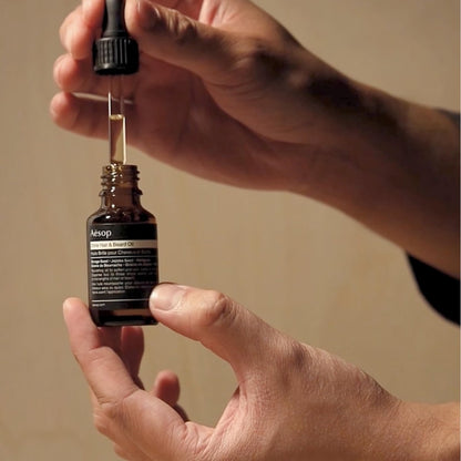 Aesop Shine Hair and Beard Oil | Moisture-Rich, Silicone-Free Oil for Full Beards and Hair | Softens Coarse Texture | No Greasy Buildup | Earthy Citrus Scent | 0.84 Fl Oz Avelisse