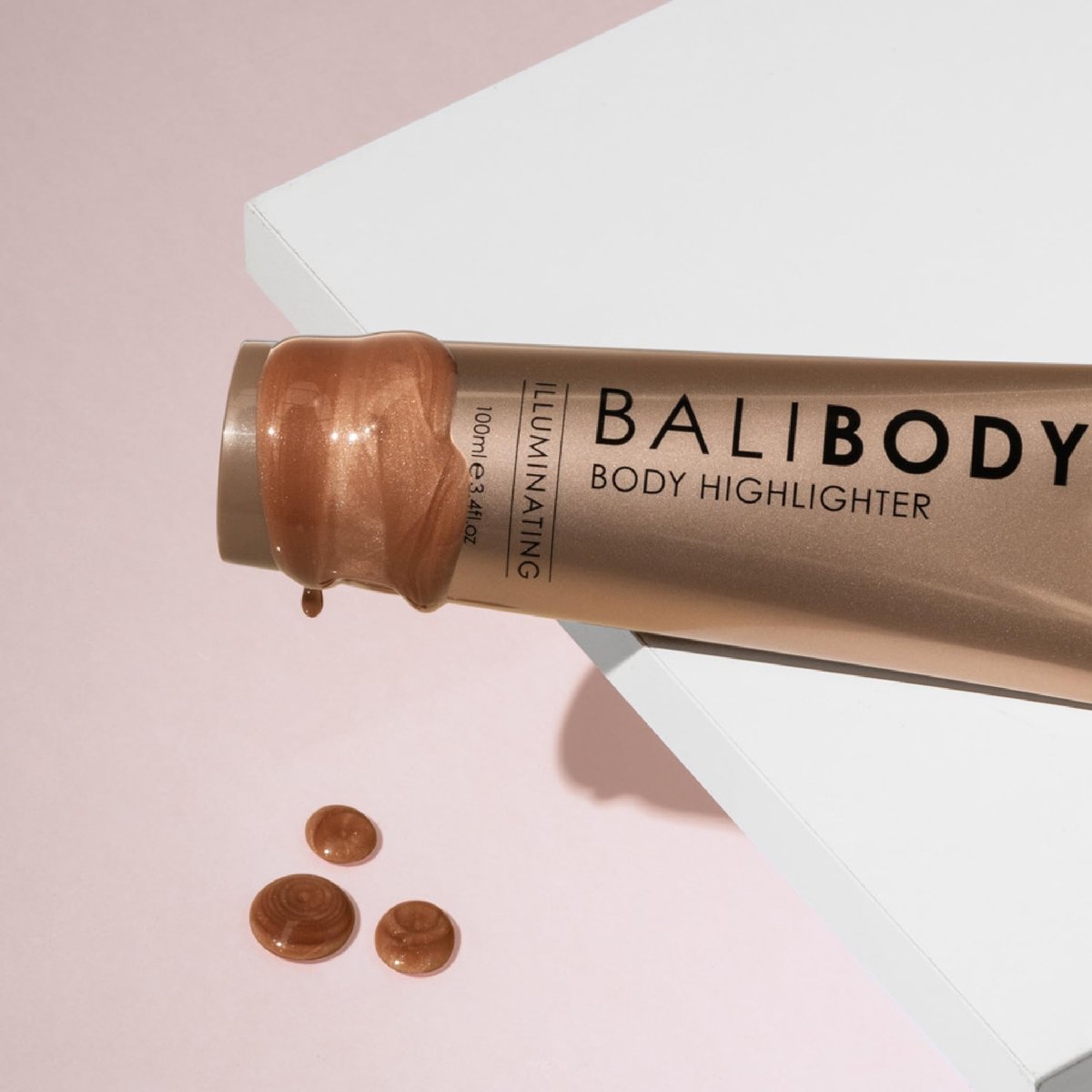 Bali Body Body Highlighter – Shimmering Luminizer with Hydrating Light-Reflecting Technology for All Skin Types (100 ml) - görsel 3