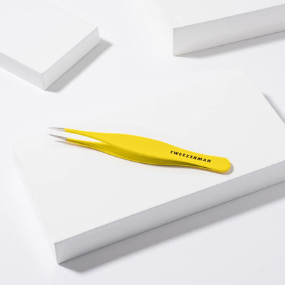 Tweezerman First Aid Splintertweeze – Precision Stainless Steel Splinter Remover, Yellow Avelisse