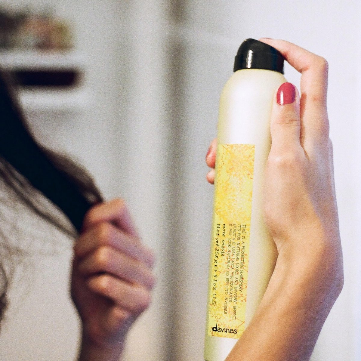 Davines This Is A Perfecting Hairspray, Medium Hold Invisible Finish - Ultra-Fine Mist for Natural Movement, 9.1 Fl Oz Avelisse