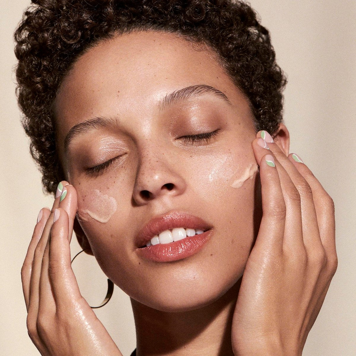 Well People Bio Brightener Priming Serum – Nourishing Vegan & Cruelty-Free Primer for Long-Lasting Makeup and Healthy Glow Avelisse