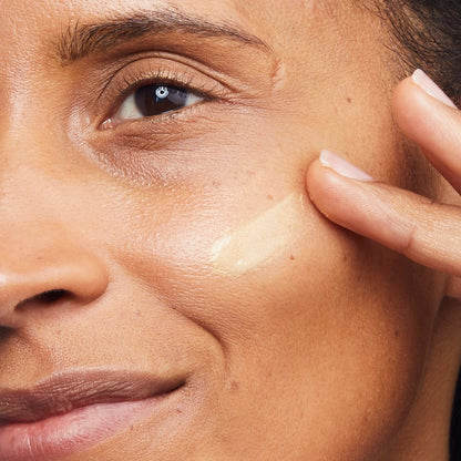 No7 Lift & Luminate Primer - Hydrating Primer with Niacinamide for Smooth Makeup Application & Illuminating Glow (30ml) Avelisse