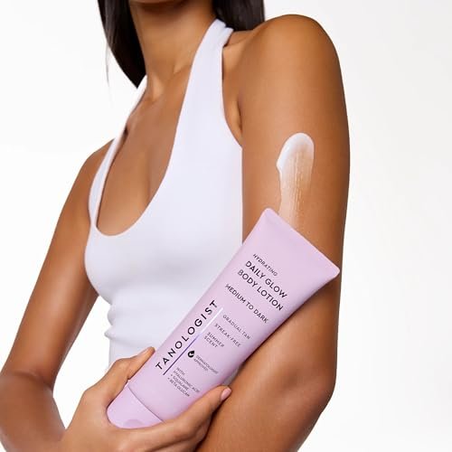 Tanologist Hydrating Daily Glow Body Lotion - Light/Medium, Gradual Self Tanner, Natural Tan, Vegan, 8.45 fl oz - görsel 16
