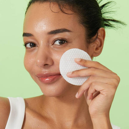 ROUND LAB Pine Calming Cica Pad - 50 Cooling Toner Pads with Pine Cica, BHA+LHA & Hyaluronic Acid for Acne-Prone Skin, Korean Skincare Avelisse