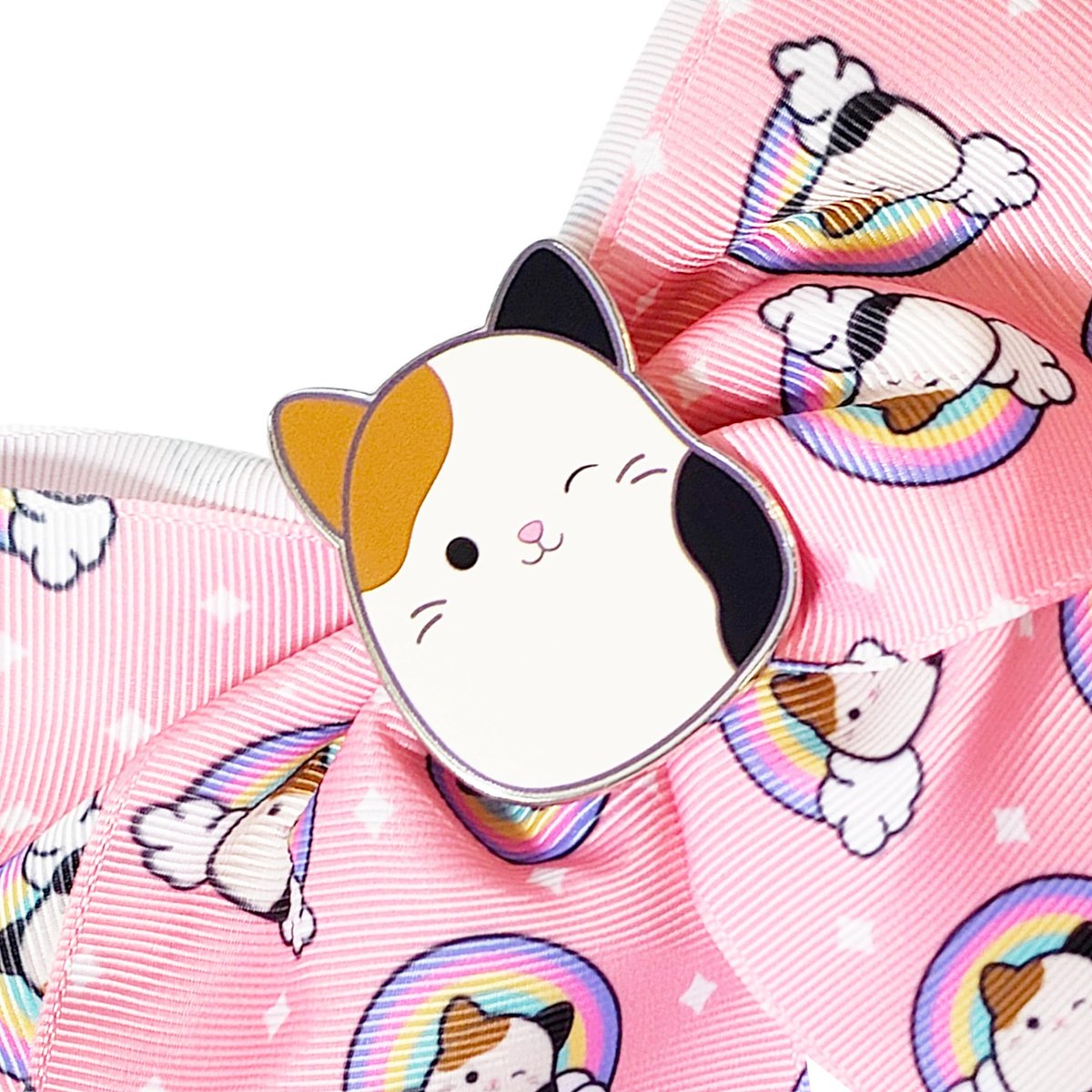 LUV HER Cute Squishmallows Hair Bows for Girls – Large Printed Hair Bow with Charm, Alligator Clip, Birthday Gift for Ages 8+ - görsel 3