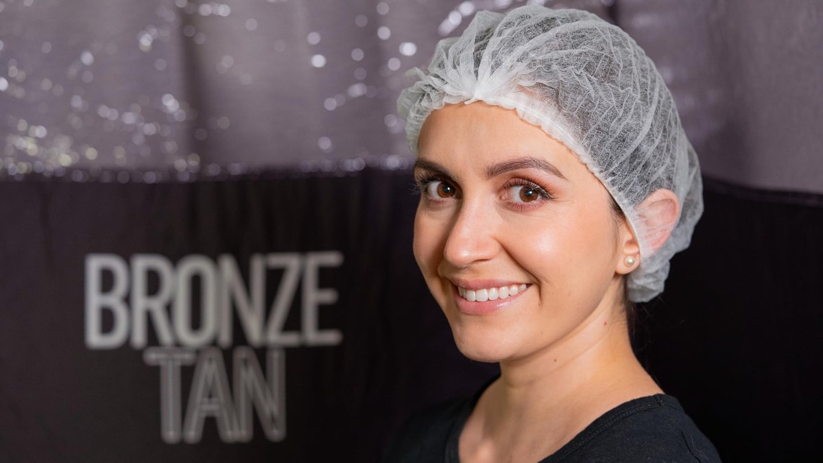 Bronze Tan Hair Nets for Spray Tanning - 50 Pack - Protect Hair from Tanning Solution - Salons & Home Use - görsel 5
