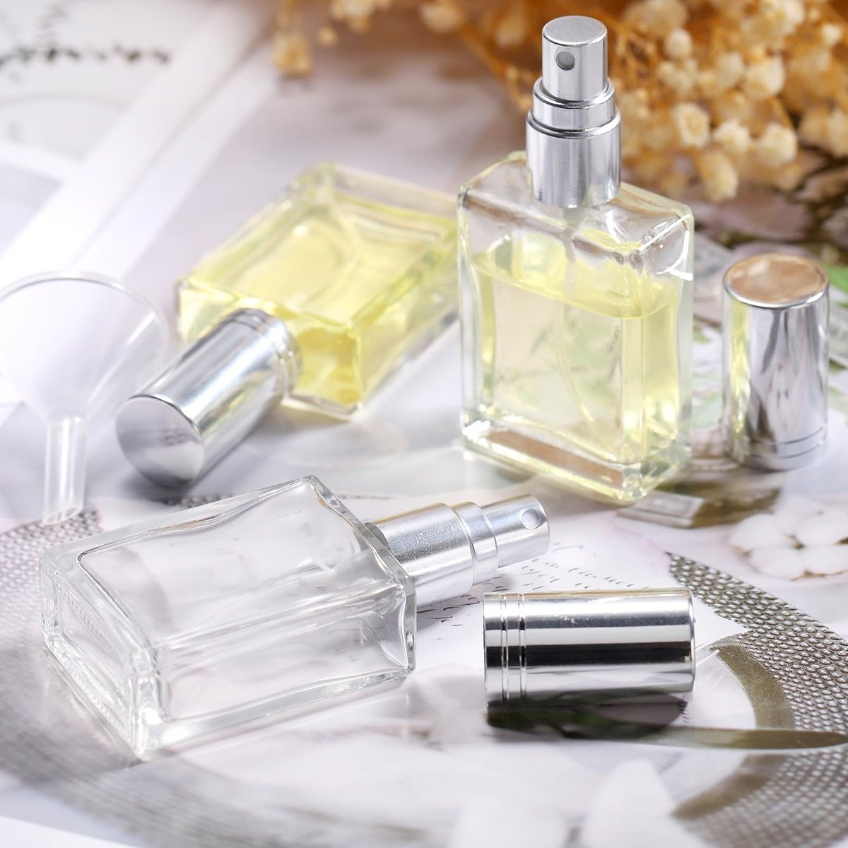Foraineam 18-Pack Clear Glass Fine Mist Atomizer Spray Bottles – 15ml Refillable Mini Perfume Bottles with Droppers and Funnels Avelisse