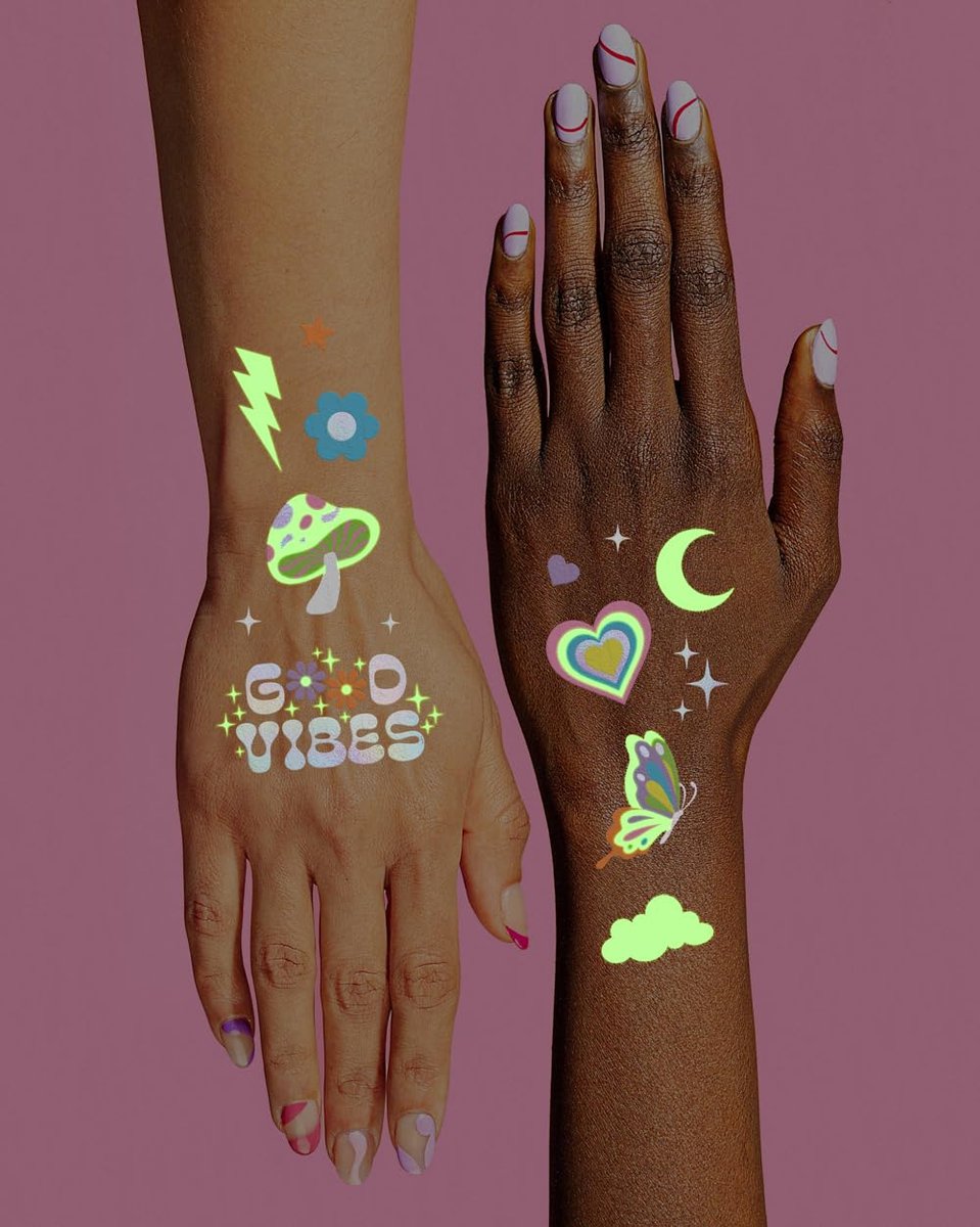 xo, Fetti Groovy Disco Glow in Dark + Foil Temporary Tattoos - 82 pc | Flower Power Birthday Party Supplies, Rave Bachelorette Party Favors, Smiley Decorations, Y2K, Rainbow Arts and Crafts - görsel 8
