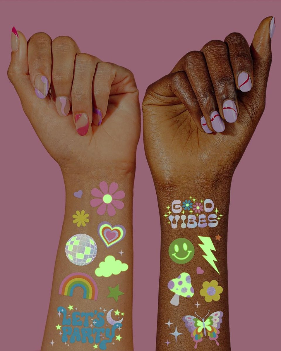 xo, Fetti Groovy Disco Glow in Dark + Foil Temporary Tattoos - 82 pc | Flower Power Birthday Party Supplies, Rave Bachelorette Party Favors, Smiley Decorations, Y2K, Rainbow Arts and Crafts - görsel 6